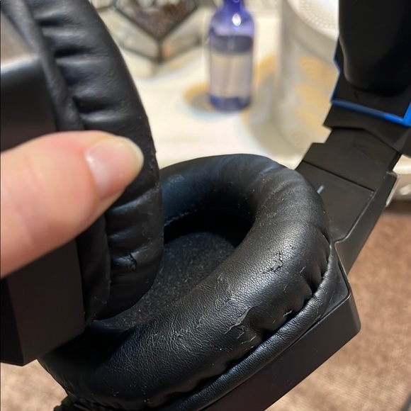 RUNMUS Gaming Headset- Black and Blue Over-Ear Wired Headphones - Picture 8 of 8